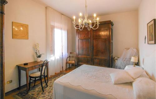 Cascine-La Croce House | Lovely Home In Castelvecchio Di Comp With Wifi