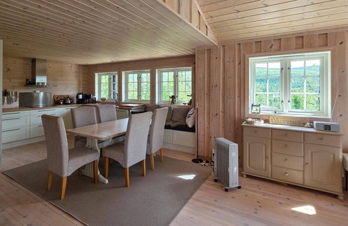 Kroderen House | Lovely home in Eggedal with sauna
