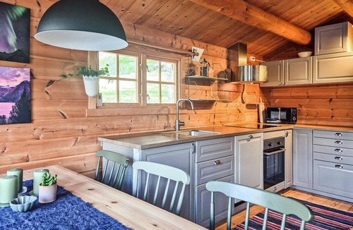 Nesset House | Lovely home in Eikesdal with kitchen