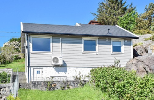 Askoy House | Lovely home in Hauglandshella with WiFi