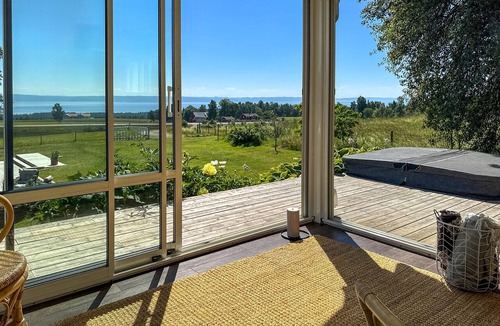 Habo Municipality House | Lovely home in Habo with house sea view
