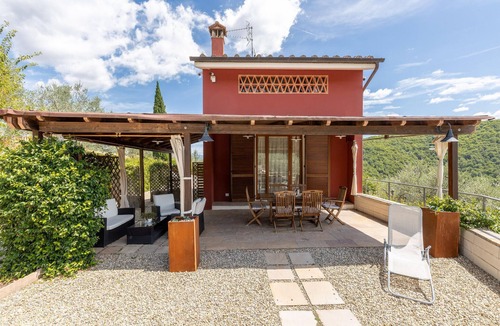 Montevarchi House | Lovely home in Montevarchi AR with sauna