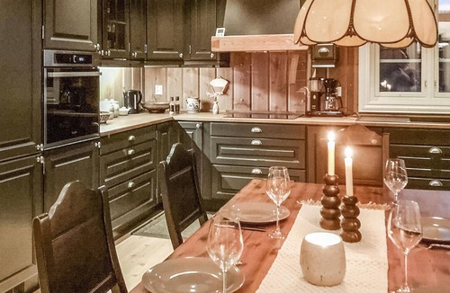 Hjartdal Municipality House | Lovely home in Tuddal with jacuzzi