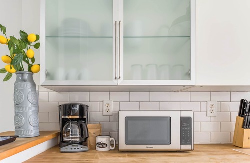 Belmont - Hillsboro Apartment | Lovely Loft for 2 on Belmont Mins to Downtown
