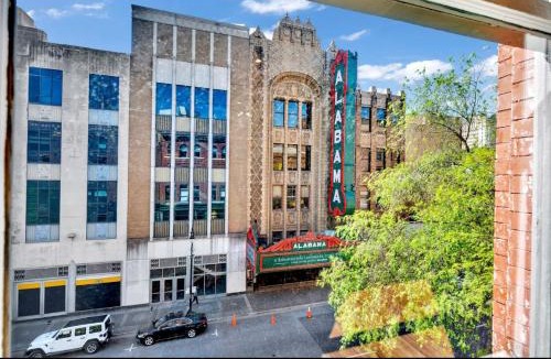 Civil Rights Historic District Apartment | Lovely loft