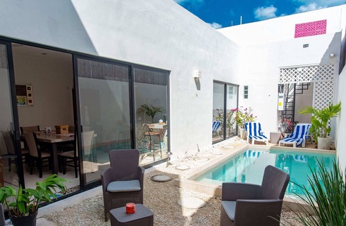 Merida Villa | Lovely Modern 3BR Villa, own Pool, 200m from the Beach!