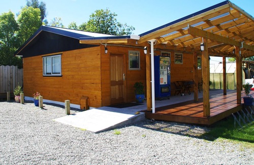 Kumara Ski Chalet | Lovely modern Studio chalet, located at the gateway to the West Coast