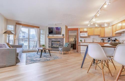 Canmore Apartment | Lovely Mountain View 2 Bedroom Suite