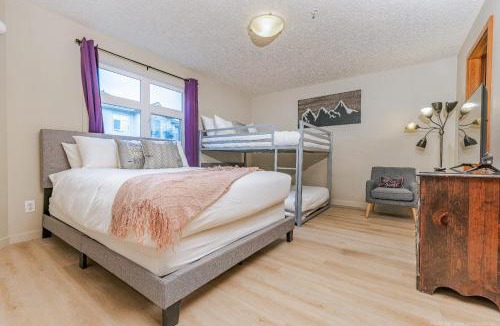 Canmore Apartment | Lovely Mountain View 2 Bedroom Suite
