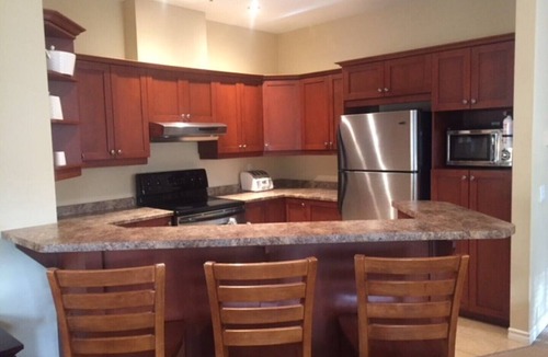 Bromont Condo | Lovely quiet 3 bdrm corner fully furnished unit. Tennis, pool, gym & more