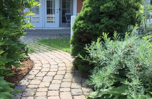 Bromont Condo | Lovely quiet 3 bdrm corner fully furnished unit. Tennis, pool, gym & more