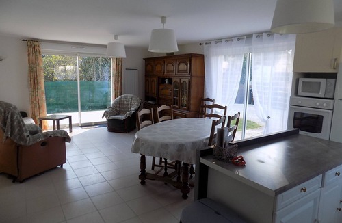 Theix-Noyalo House | Lovely, spacious family home