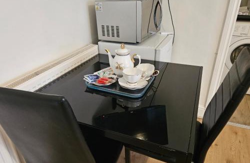 Reading House | Lovely studio flat