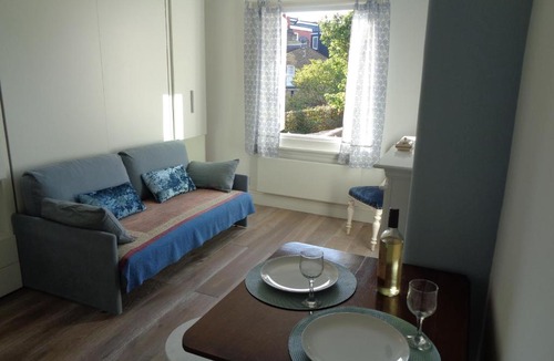 Askew Apartment | Lovely Studio flat Shepherd's Bush
