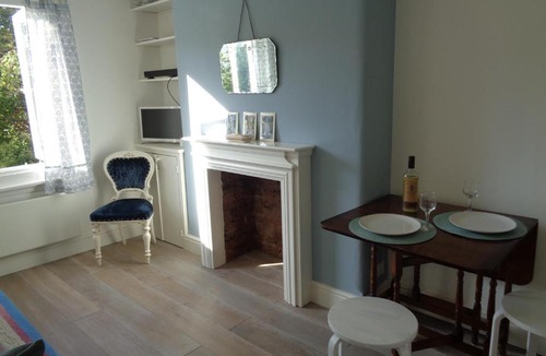 Askew Apartment | Lovely Studio flat Shepherd's Bush