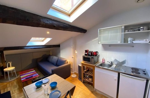 Gorge de Loup Apartment | Lovely studio in the 9th arrondissement, near the quays.