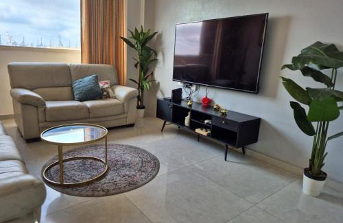 Ashdod Apartment | Lovely three-room apartment above the promenade