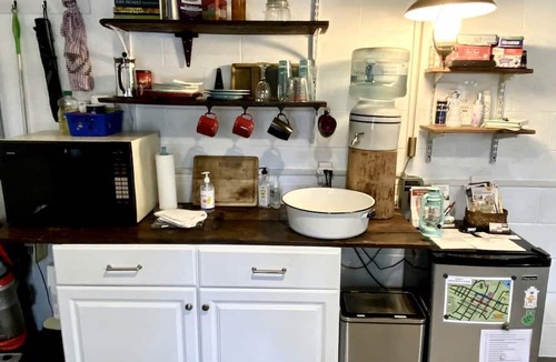 Shepherdstown House | "Lovely Tiny House Rental for a Romantic Getaway in Shepherdstown, West Virginia