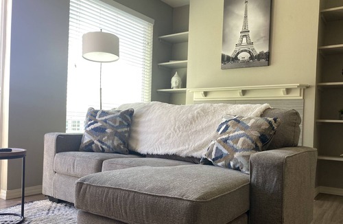 Belltown Apartment | Lovely Waterfront Home in the Heart of Seattle!