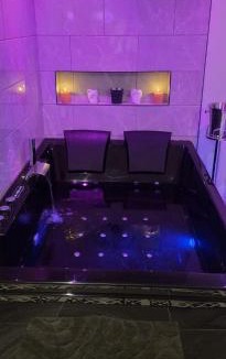 Ferrieres Apartment | Loveroom
