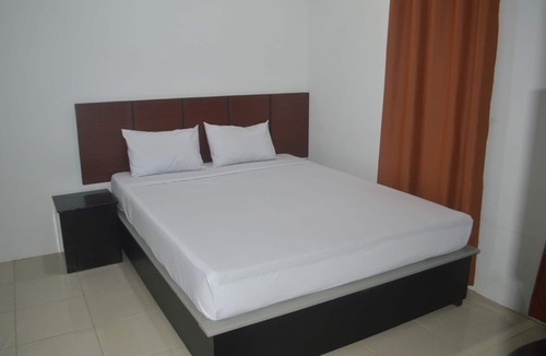 Padang Hotel | Lovetel