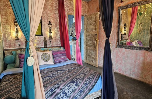 Lovina Hotel | Lovina Loca