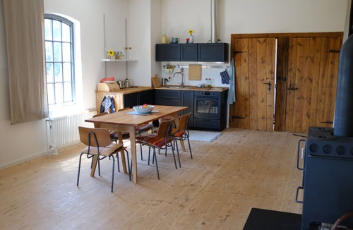 Haarstorf Apartment | Lovingly converted workshop in former stable building