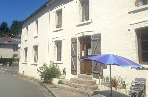 Chatelus-le-Marcheix House | Lovingly restored bright house with 300m2 living space is ideal for a family