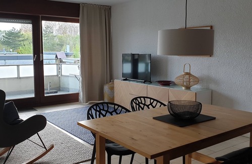 Tossens Apartment | Lovingly renovated apartment with large balcony right on the dyke
