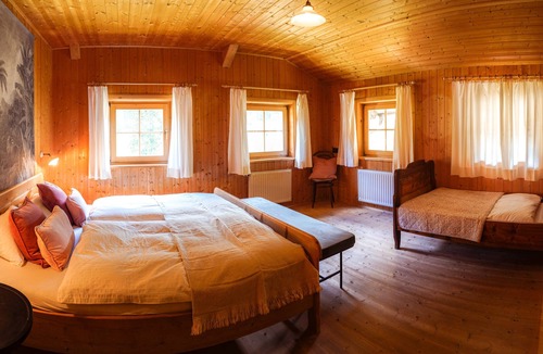 Santa Valburga House | Lovingly restored farmhouse in the middle of the mountains of South Tyrol