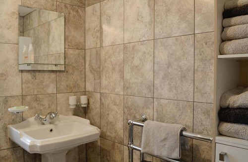 Whitehills House | Low Shore