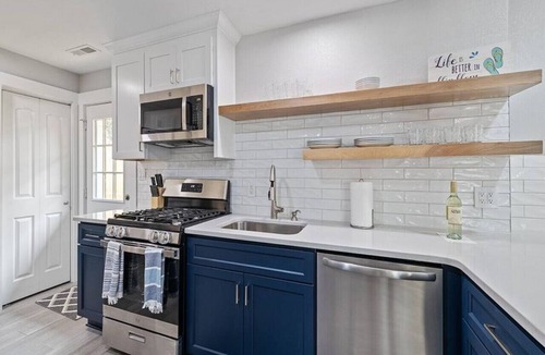 Northeast Virginia Beach House | Low Tide, 3 brdm, single story, Vibe/Oceanfront District