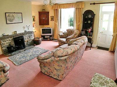 Hexham House | Low West