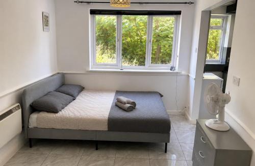 Earley Apartment | Lower Earley Ground Floor Studio