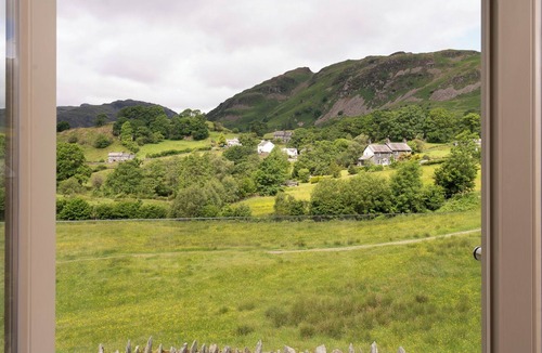 Little Langdale House | Lowfield House - Five Bedroom House, Sleeps 10