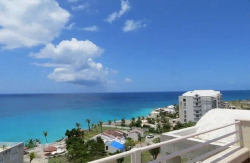Bellevue Condo | Lowlands Cupecoy Beach Rooftop Condo