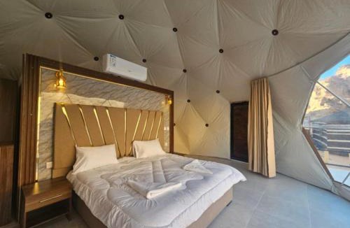 Wadi Rum Cabin | Lowrance luxury camp
