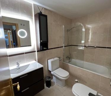Luarca Apartment | LUARCAPLAYA APARTAMENTO Plazas de garaje incluidas