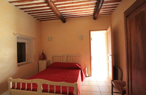 Cabrieres-d'Avignon House | LUBERON PARK IN A STONE MAS WITH CABRIERES OF AVIGNON NEAR GORDES