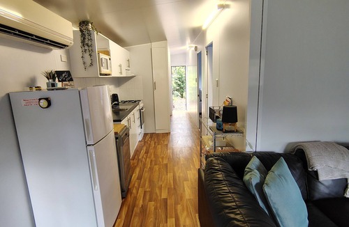 North Maleny House | Lucas Parklands - The Studio, privacy on 26 acres, direct access to Great Walk