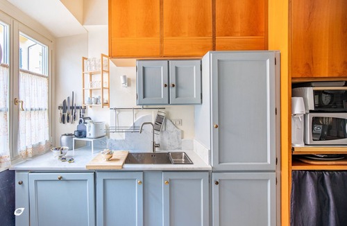 Lucca Historical Center Apartment | Lucca Centro, elevator lift, AC, WiFi & free garage if handicapped
