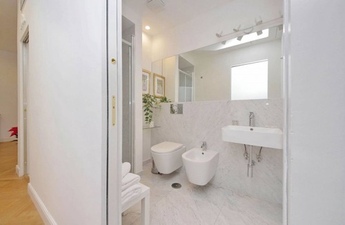 Salario Apartment | Luce e Eleganza a Corso d'Italia
