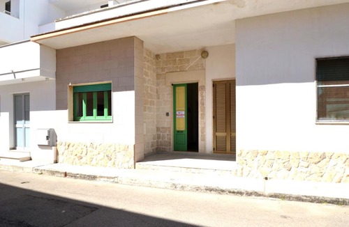 Roca Vecchia House | Luce holiday home with air conditioning for 5 guests