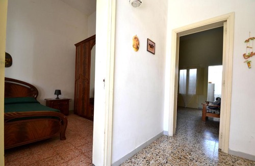 Roca Vecchia House | Luce holiday home with air conditioning for 5 guests