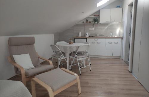 Old Town Apartment | Luce