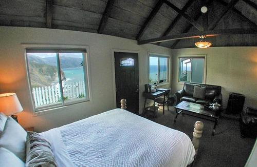 Lucia Cabin | Lucia Lodge