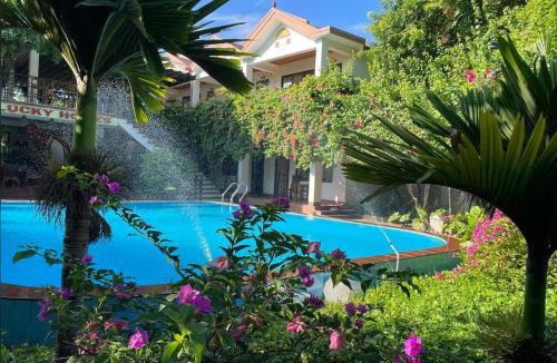 Phong Nha Hotel | Lucky Homes