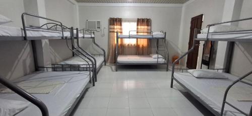 Lucap House | Lucky one transient 3mins walk from whart