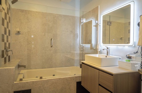 San Isidro de El General Hotel | Lucky's Hotel y Casino