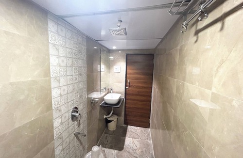 Bandra West Hotel | Lucky Serviced Apartments – Near BKC